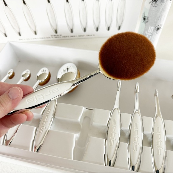 NWT Artis 10 Brush Set and Cleansing Foam - Picture 8 of 11